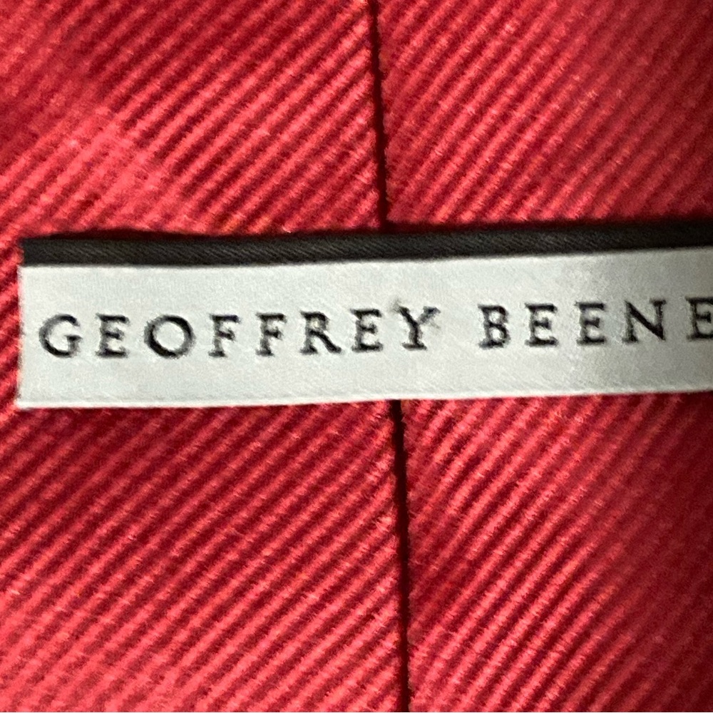 Geoffrey Beene red solid tie - Picture 2 of 7